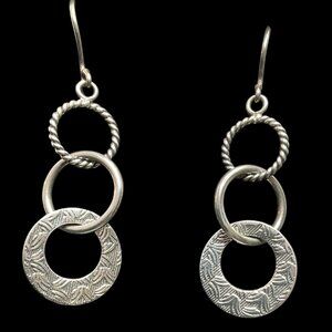 VINTAGE Silpada Oxidized Sterling Silver "Triple Threat" dangle earings W1616